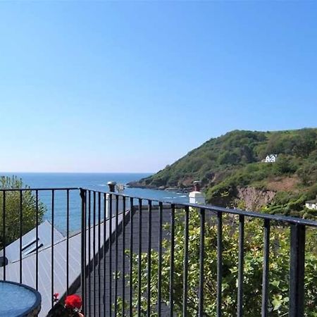 Cosy Beachfront Retreat With Stunning Sea Views & Free Access To A Local Indoor Pool Talland Zewnętrze zdjęcie